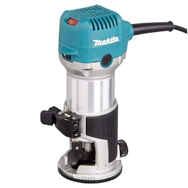 Découvrez notre test détaillé de l'affleureuse-défonceuse 710 W Makita RT0702CJ. Évaluation des performances, de la précision et des fonctionnalités de cet outil polyvalent pour vos projets de bricolage.