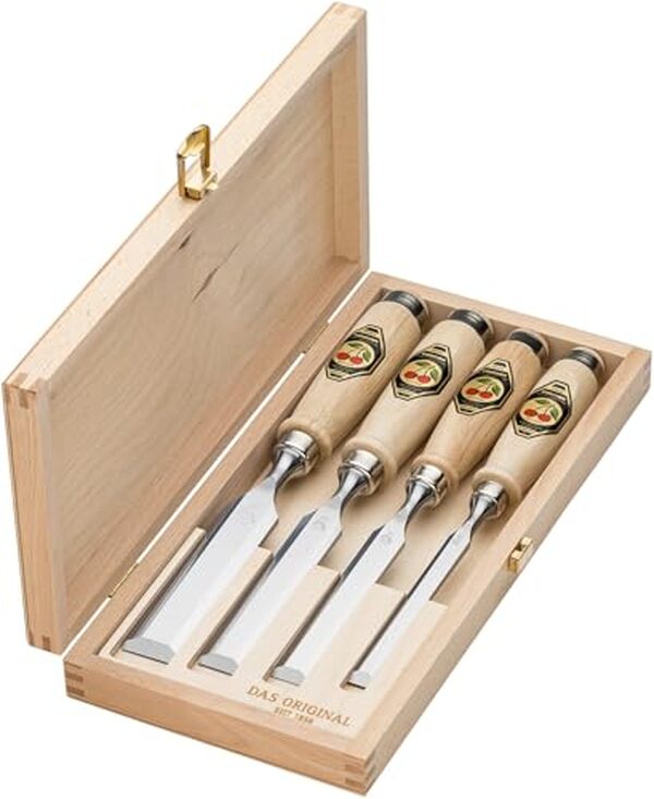 Découvrez notre analyse des ciseaux à bois Kirschen 1141 HK : un mélange parfait de précision et d'élégance en boîte pour vos projets de menuiserie.