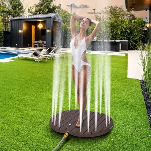 Découvrez notre test détaillé de la douche de jardin extérieure CCLIFE avec fontaine de 4m et roulettes : caractéristiques, avantages et avis d'utilisation. 