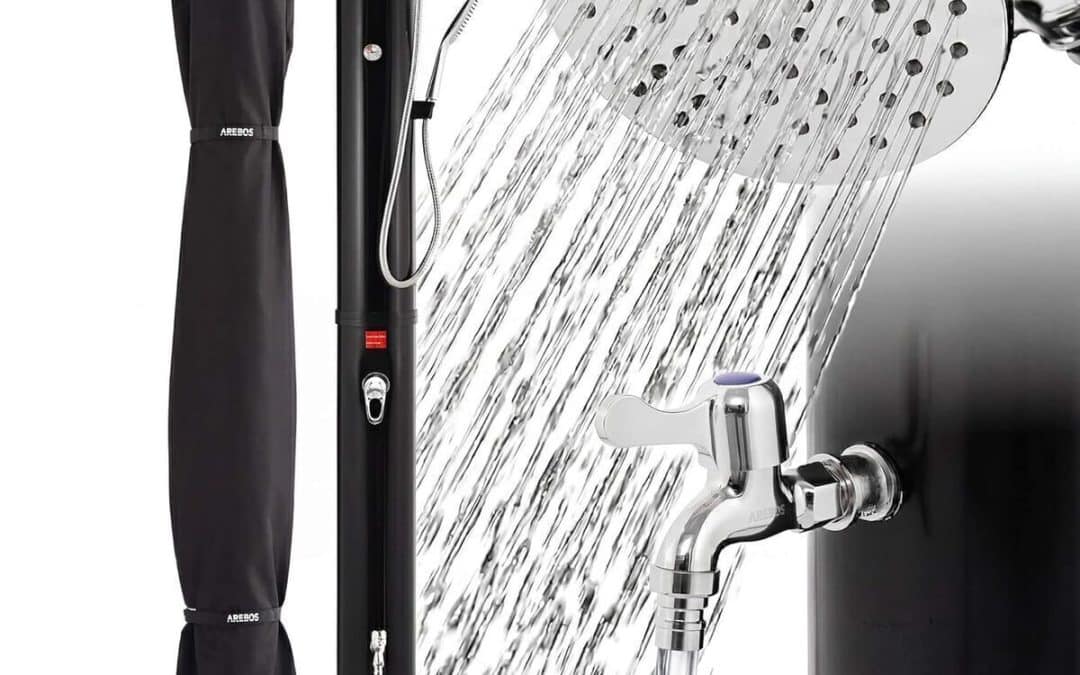 Test de la douche solaire AREBOS 40 L : performance et confort