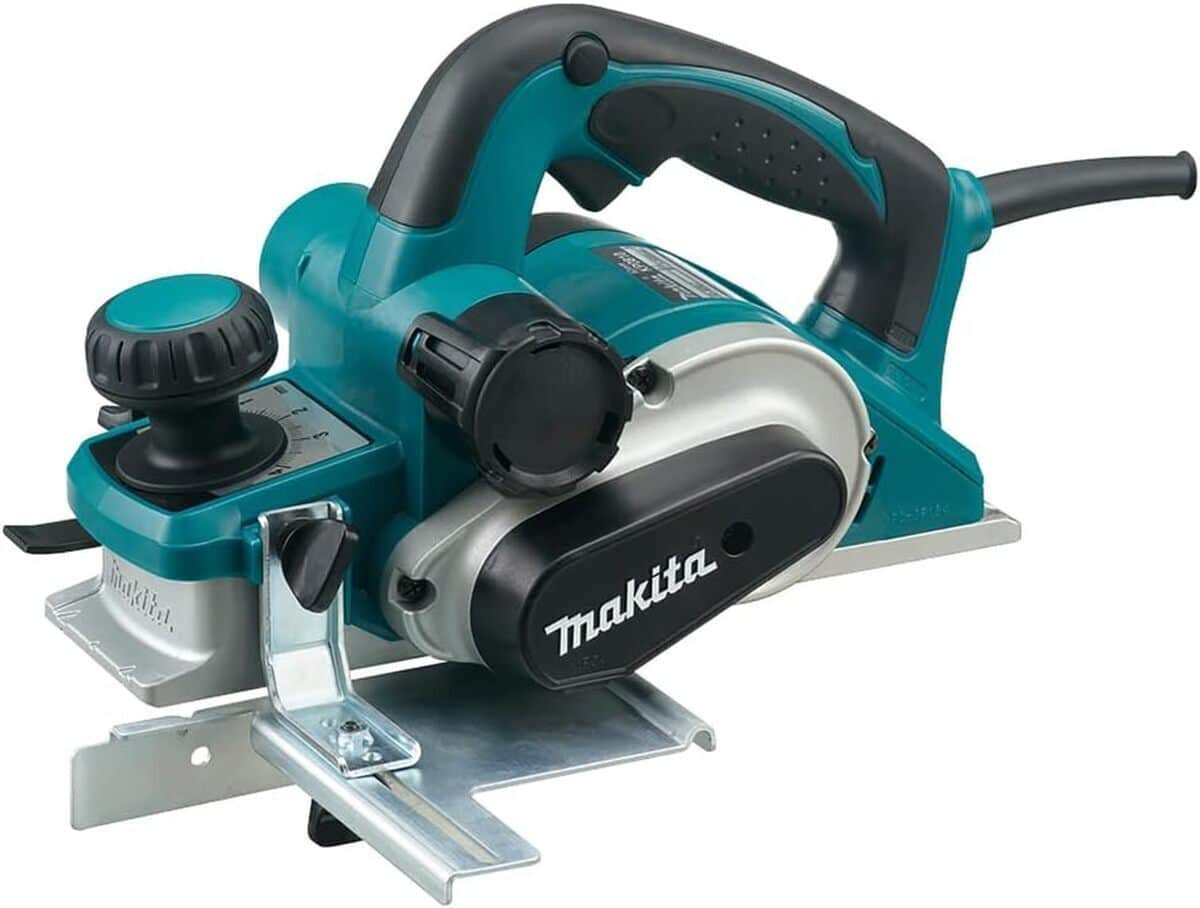 Test du rabot Makita KP0810J 82 mm