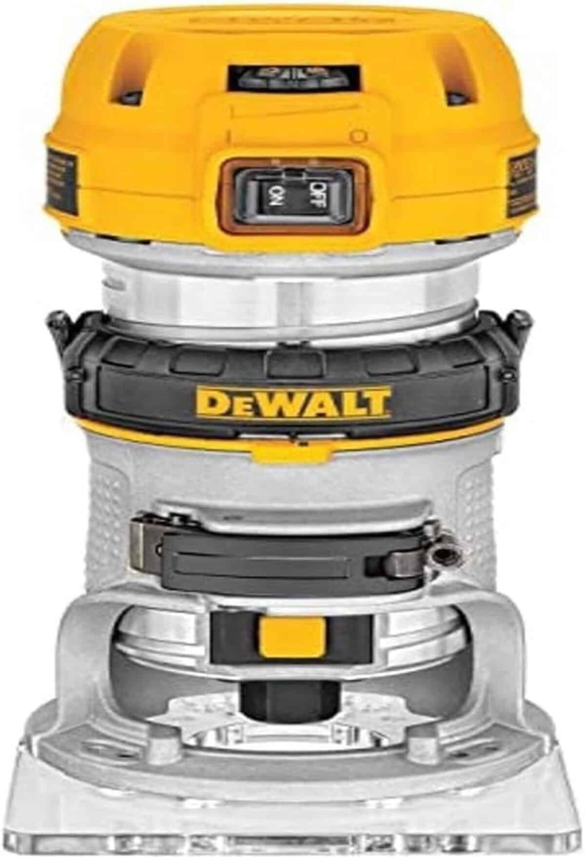 Test : affleureuse compacte Dewalt D26200-QS 900W