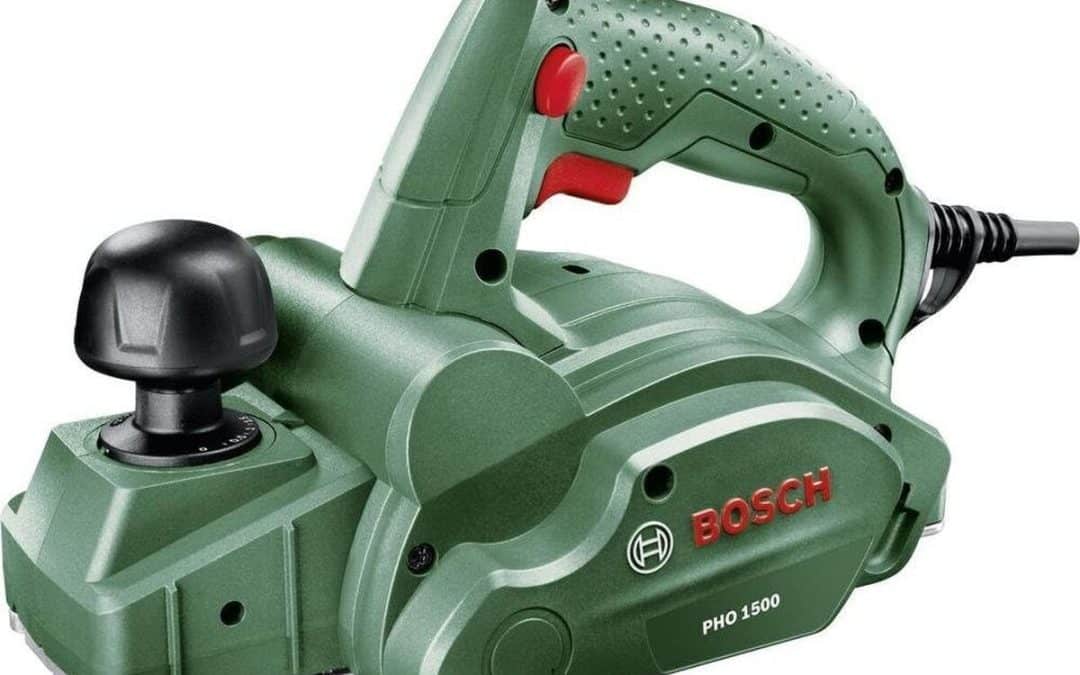 Test du rabot filaire Bosch PHO 1500 : puissance et précision
