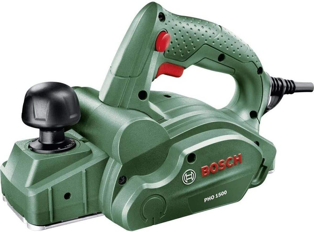 Test du rabot filaire Bosch PHO 1500 : puissance et précision
