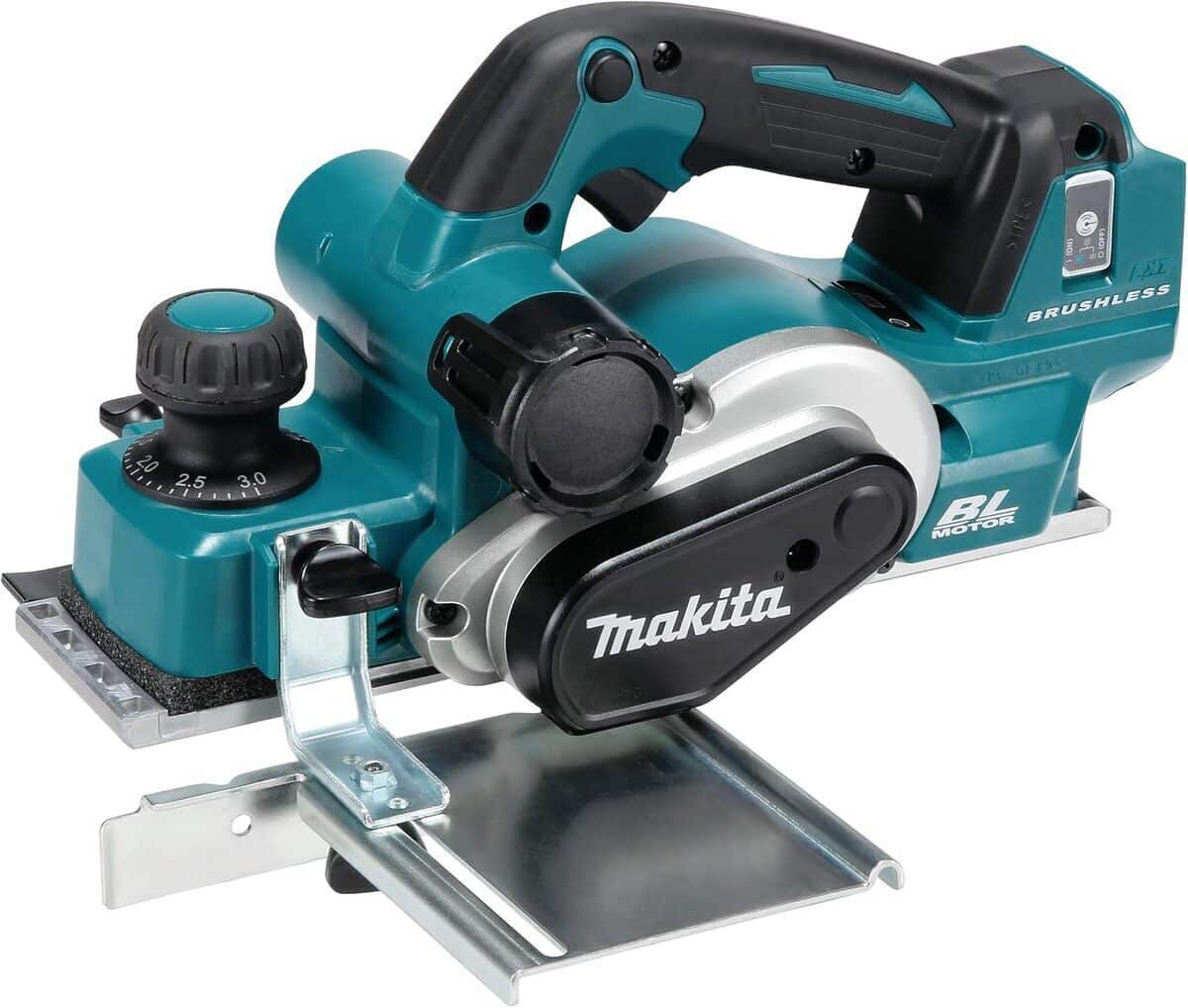 Test du rabot 18V LXT Makita DKP181Z